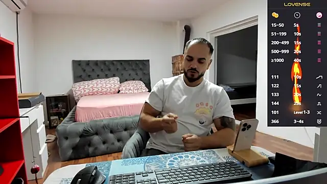 supermanboy94 online show from 11/06/25, 06:25