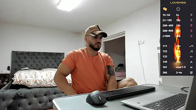 supermanboy94 online show from 03/31/26, 06:03