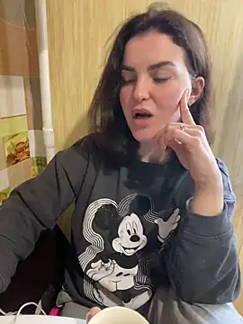 Karolina llove online show from 12/06/24, 08:59