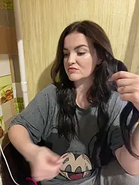 Karolina llove online show from 12/19/24, 01:29