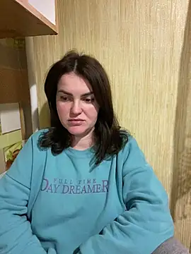 Karolina llove online show from 02/08/25, 09:36