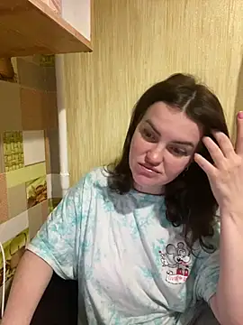 Karolina llove online show from 02/10/25, 09:15