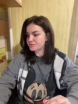 Karolina llove online show from 02/14/25, 02:02