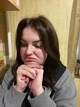 Karolina llove online show from 02/14/25, 09:21