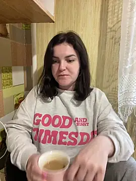 Karolina llove online show from 03/01/25, 02:44