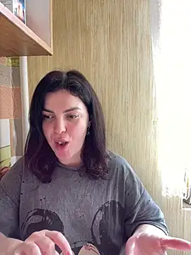 Karolina llove online show from 03/03/25, 08:16