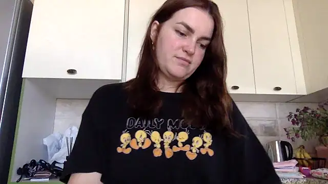 Karolina llove online show from 09/21/25, 09:44