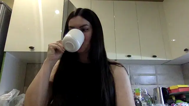 Karolina llove online show from 10/02/25, 08:16