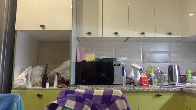 Karolina llove online show from 10/03/25, 08:17