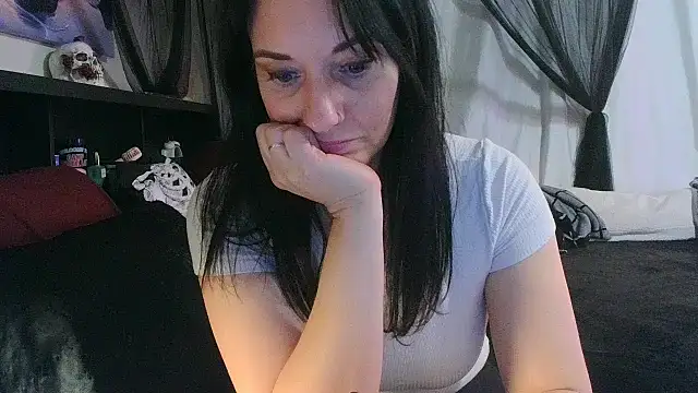 CrystalLakeXO online show from 03/25/26, 06:19