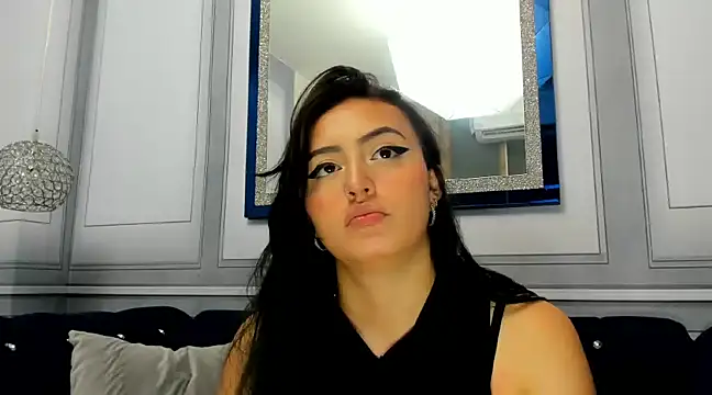 Lesly sexy4u online show from 12/18/24, 03:47