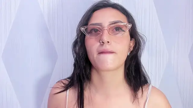 Lesly sexy4u online show from 05/07/26, 03:23