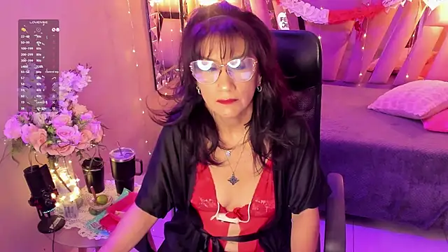 Snapshot of Ahytanna chatting on 02/22/25, 04:18 Ahytanna online show from 02/22/25, 04:18