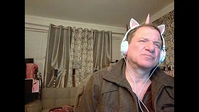 coryassman online show from 02/11/25, 08:15