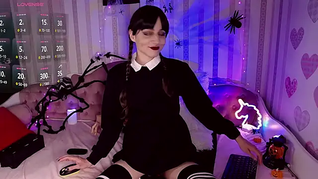 Snapshot of AliceNikke chatting on 11/03/25, 12:24 AliceNikke online show from 11/03/25, 12:24