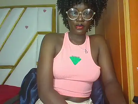 cutesmiling online show from 03/10/25, 05:11