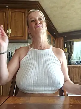 Lotus-blume1 online show from 10/22/25, 08:14