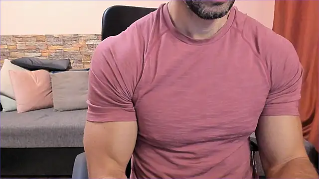 HotHunkTrainer online show from 09/30/25, 06:51