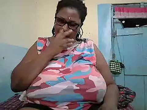 sexy bigboobss online show from 11/28/25, 07:22