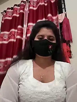 Snapshot of Cute_Nipa chatting on 12/28/24, 04:30 Cute Nipa online show from 12/28/24, 04:30