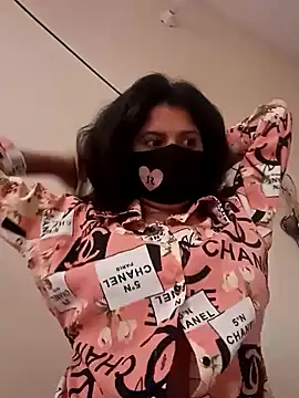 Snapshot of Cute_Nipa chatting on 01/25/25, 02:37 Cute Nipa online show from 01/25/25, 02:37