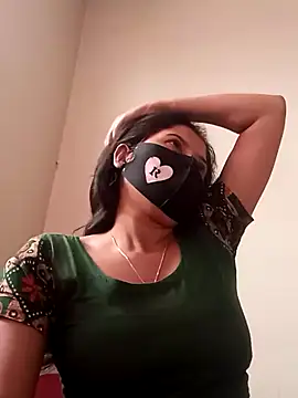 Snapshot of Cute_Nipa chatting on 02/23/25, 06:17 Cute Nipa online show from 02/23/25, 06:17