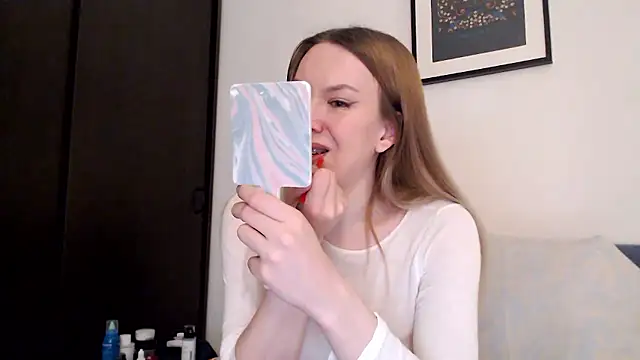 Snapshot of Scarlettford chatting on 01/08/26, 07:05 Scarlettford online show from 01/08/26, 07:05