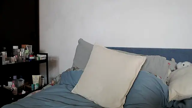 Snapshot of Scarlettford chatting on 02/26/26, 12:15 Scarlettford online show from 02/26/26, 12:15