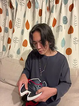 Katakuriko-Denpun online show from 12/16/25, 01:49