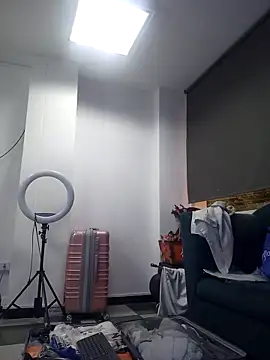 AnthonelaDuque online show from 11/28/25, 11:35