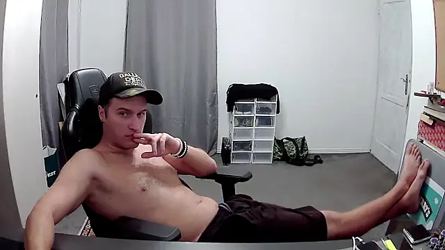 PKrisztian online show from 09/17/25, 05:25