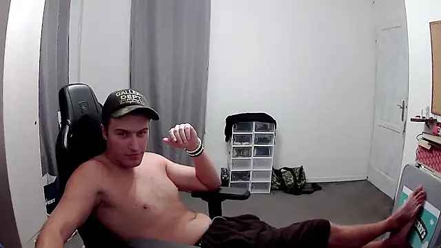 PKrisztian online show from 10/01/25, 04:57