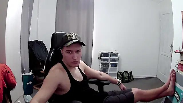 PKrisztian online show from 03/22/26, 04:32