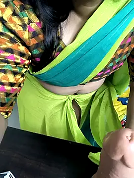 Snapshot of Selina_6 chatting on 01/26/25, 04:20 Selina 6 online show from 01/26/25, 04:20