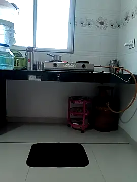 Snapshot of Selina_6 chatting on 02/11/25, 12:16 Selina 6 online show from 02/11/25, 12:16