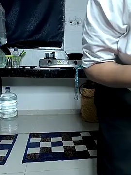 Snapshot of Selina_6 chatting on 10/10/25, 12:20 Selina 6 online show from 10/10/25, 12:20