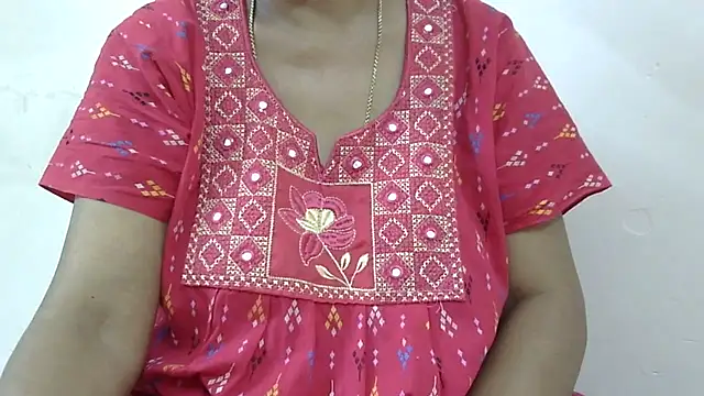Snapshot of Vijji-telugu chatting on 08/05/26, 04:15 Vijji-telugu online show from 08/05/26, 04:15