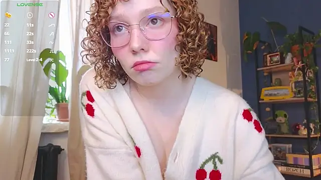 Snapshot of _lightmyfire chatting on 01/12/25, 12:23 lightmyfire online show from 01/12/25, 12:23