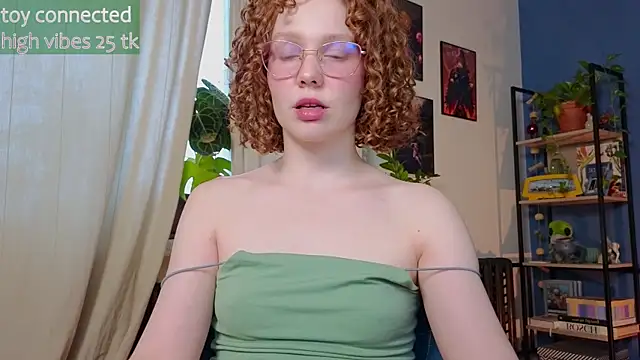 Snapshot of _lightmyfire chatting on 02/06/25, 01:54 lightmyfire online show from 02/06/25, 01:54