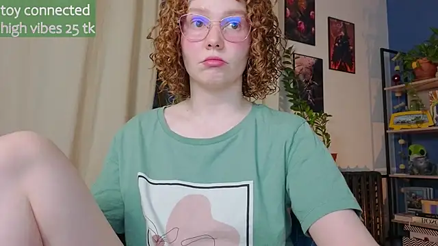 Snapshot of _lightmyfire chatting on 02/19/25, 03:27 lightmyfire online show from 02/19/25, 03:27