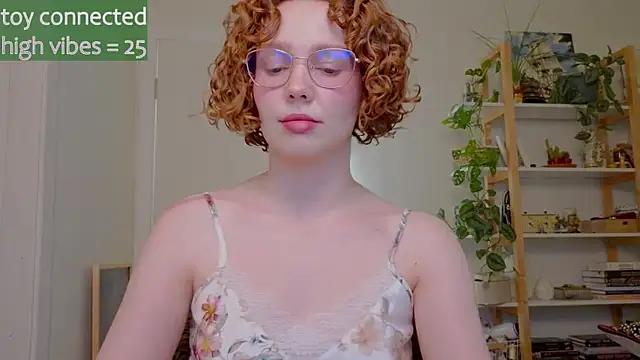 Snapshot of _lightmyfire chatting on 09/10/25, 04:34 lightmyfire online show from 09/10/25, 04:34