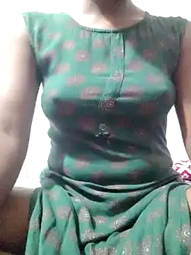 rituporna2004 online show from 12/18/24, 03:58