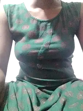 rituporna2004 online show from 01/22/25, 03:52