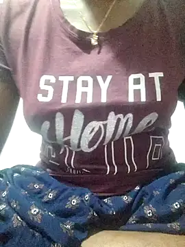 rituporna2004 online show from 02/06/25, 12:37