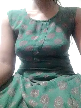 rituporna2004 online show from 02/08/25, 02:05