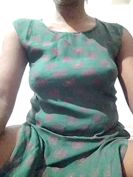 rituporna2004 online show from 09/28/25, 05:29