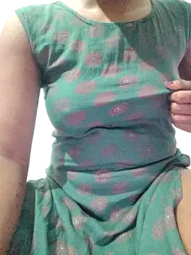 rituporna2004 online show from 10/14/25, 03:18