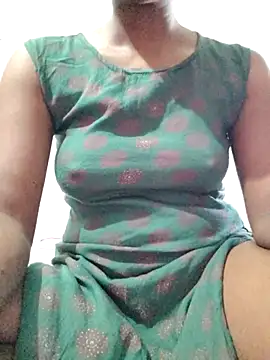 rituporna2004 online show from 11/06/25, 03:18