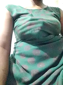 rituporna2004 online show from 04/19/26, 06:10