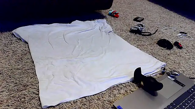 Snapshot of femgui69 chatting on 02/07/26, 11:41 femgui69 online show from 02/07/26, 11:41